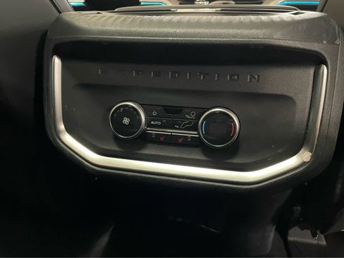 Used 2025 Ford Expedition Tremor AWD/4WD image 43