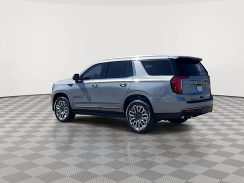 Used 2024 GMC Yukon Denali Ultimate AWD/4WD image 6