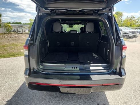 Used 2022 Lincoln Navigator L Reserve image 5