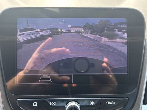 Used 2022 Chevrolet Malibu LT image 18