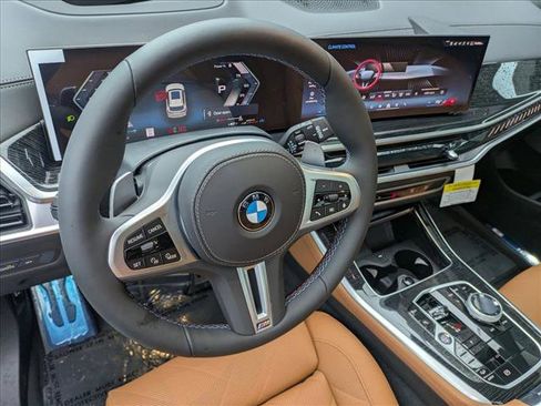 New 2026 BMW X5 M60i w/ Executive Package image 3