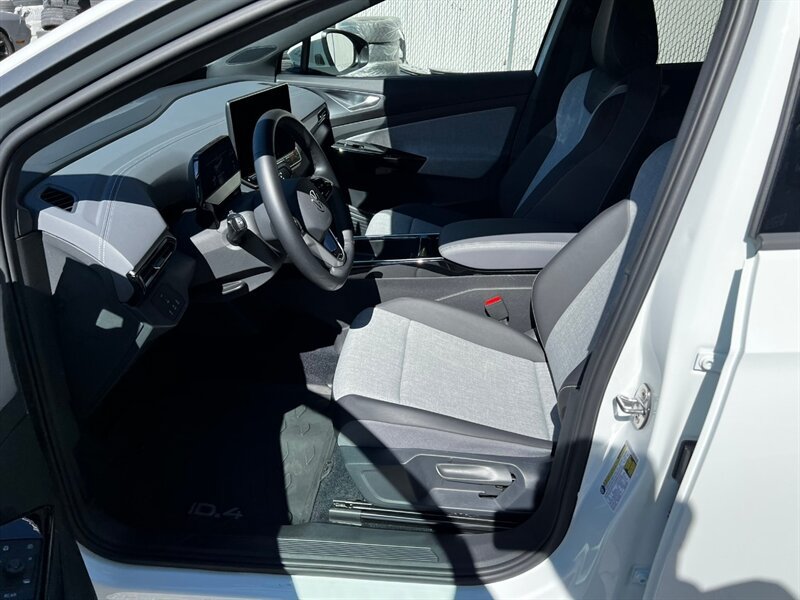 Used 2024 Volkswagen ID.4 Pro AWD/4WD image 15