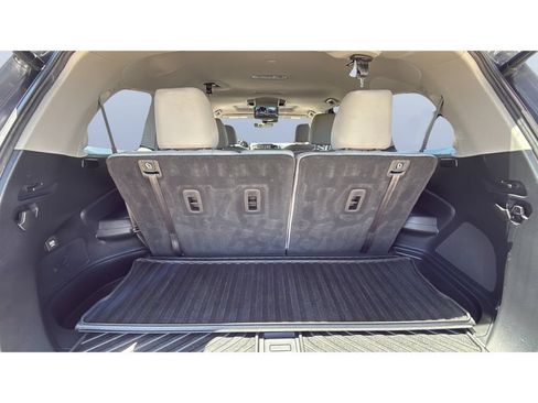 Used 2021 Honda Pilot Touring image 16