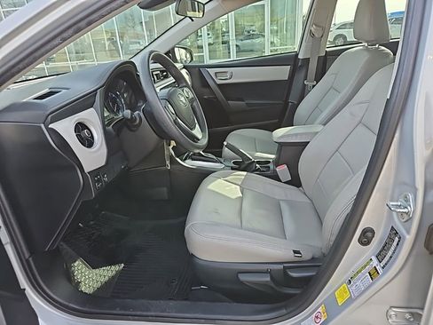 Used 2017 Toyota Corolla LE image 13