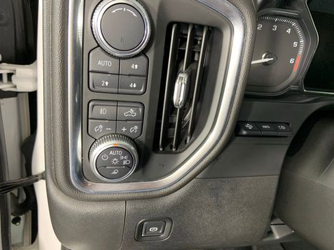 Used 2019 GMC Sierra 1500 Denali w/ Denali Ultimate Package AWD/4WD image 34