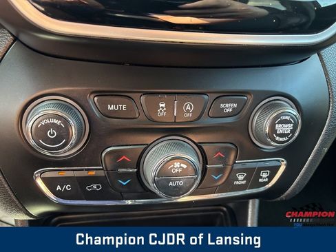 Used 2020 Jeep Cherokee Limited image 32