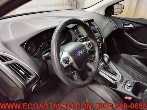Used 2012 Ford Focus Titanium FWD image 11