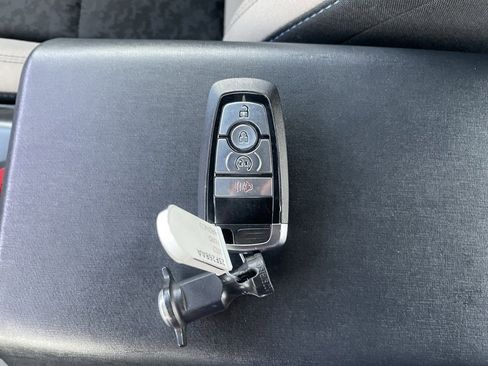 Used 2022 Ford Bronco Wildtrak image 48