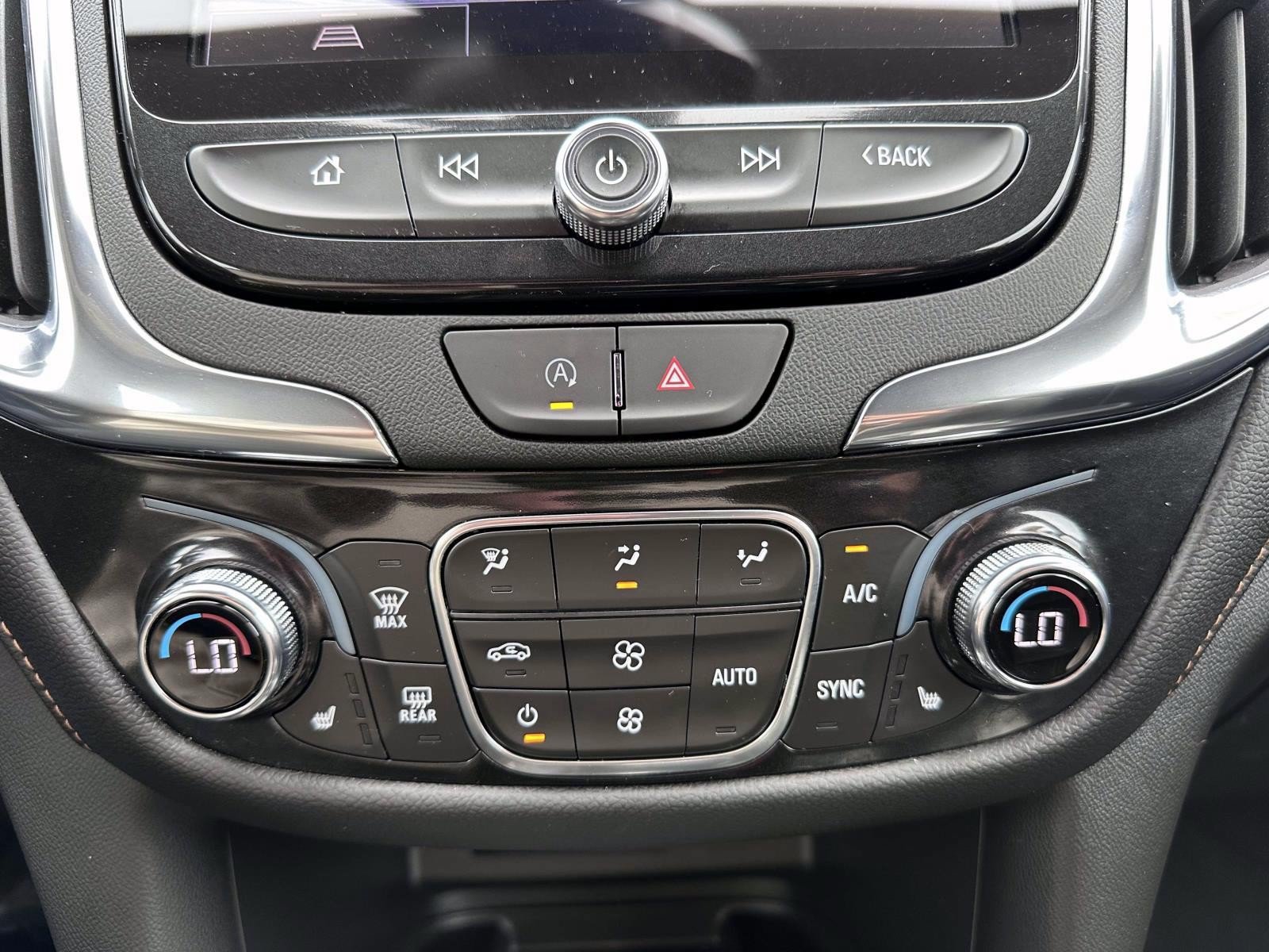 Used 2023 Chevrolet Equinox Premier AWD/4WD image 23