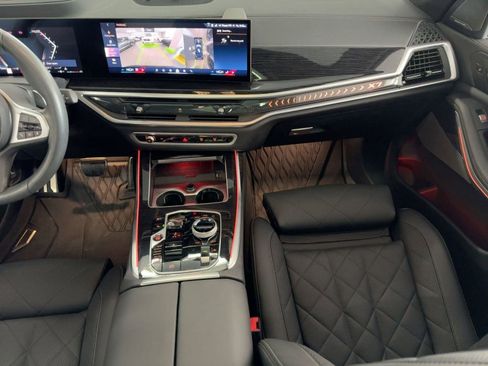 Used 2024 BMW X7 xDrive40i w/ Executive Package image 28