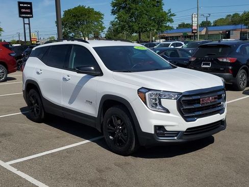 Certified 2023 GMC Terrain AT4 AWD/4WD image 2