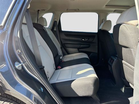 Used 2023 Honda CR-V EX image 31
