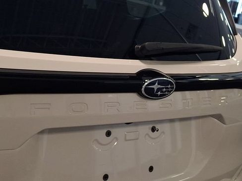 Certified 2025 Subaru Forester Premium AWD/4WD image 30