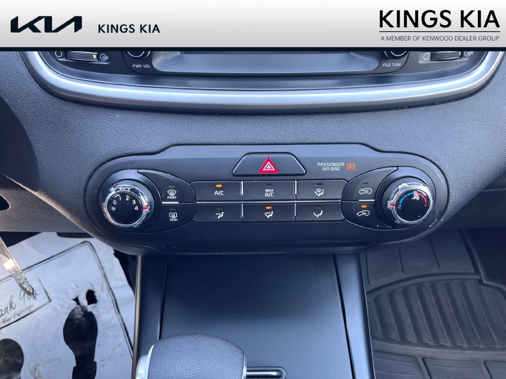 Used 2019 Kia Sorento L FWD image 12