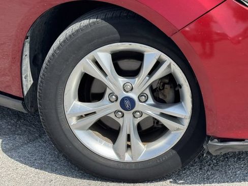 Used 2014 Ford Focus SE FWD image 29