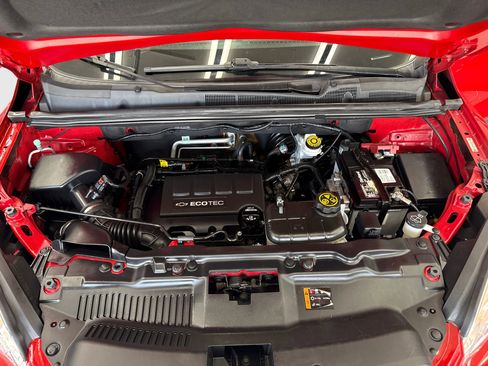 Used 2016 Chevrolet Trax LT w/ LT Convenience Package AWD/4WD image 11