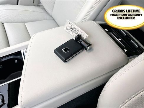 New 2026 Volvo XC60 B5 Ultra w/ Protection Package Premier image 31