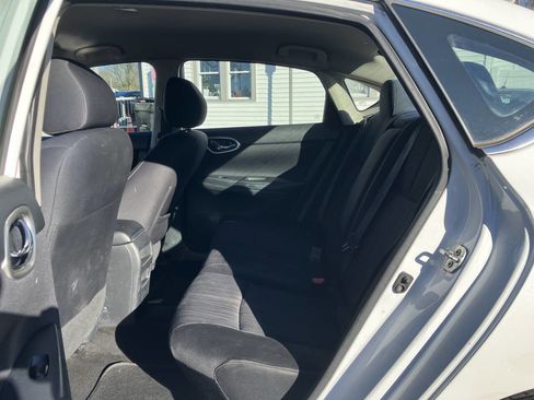 Used 2016 Nissan Sentra SV image 17