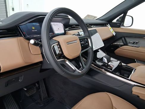 New 2026 Land Rover Range Rover Sport SE image 14