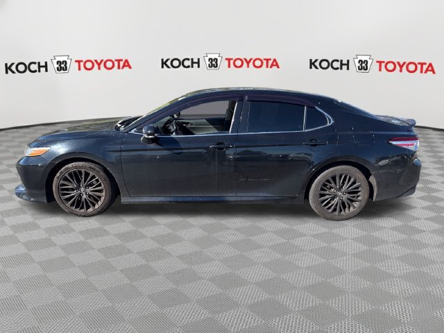 Used 2018 Toyota Camry XLE FWD image 4