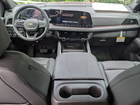 New 2026 Chevrolet Suburban LT w/ Comfort Package RWD image 5