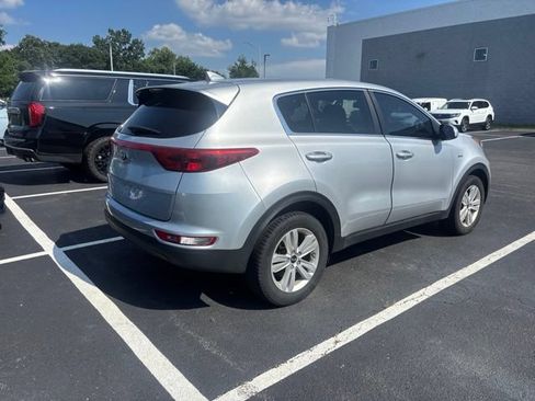 Used 2018 Kia Sportage LX AWD/4WD image 4
