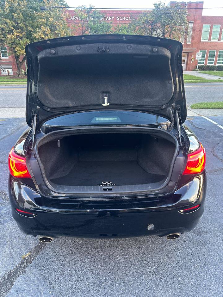Used 2015 INFINITI Q50 Premium w/ Navigation Package RWD image 17