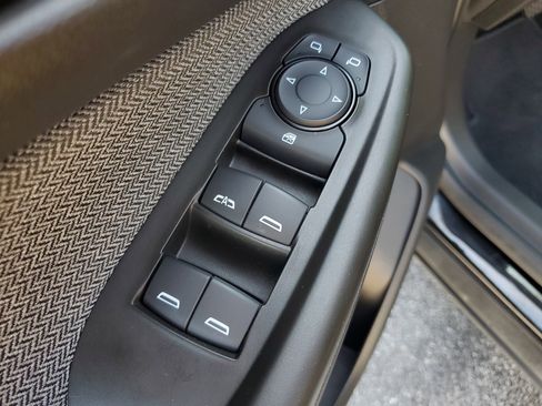 Used 2025 Chevrolet TrailBlazer LT FWD image 18