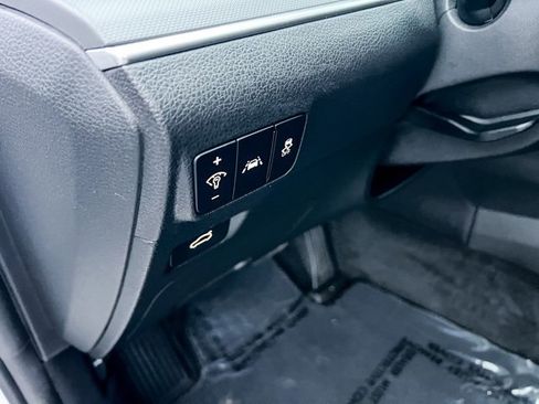 Used 2022 Kia K5 GT-Line image 13