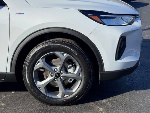 New 2026 Ford Escape ST-Line image 40