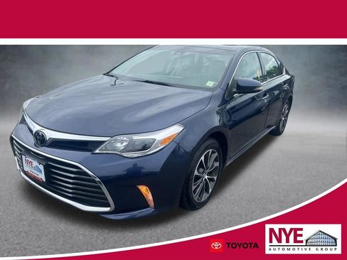 Used 2017 Toyota Avalon XLE Premium w/ All Weather Liner Package FWD image 1