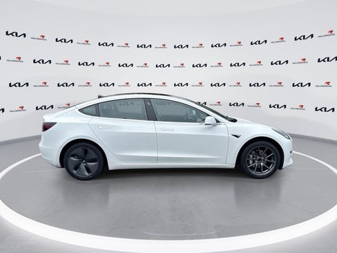 Used 2019 Tesla Model 3 Long Range RWD image 9