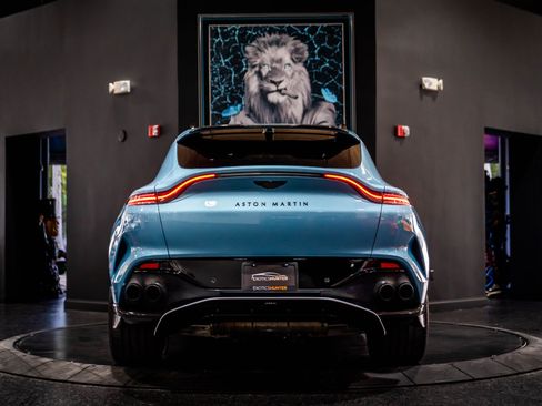Used 2023 Aston Martin DBX 707 AWD/4WD image 17