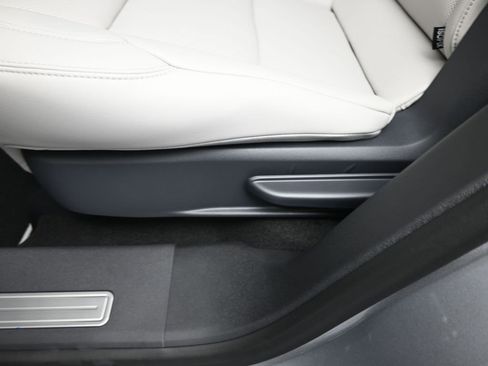 New 2026 Lincoln Nautilus Premier image 32