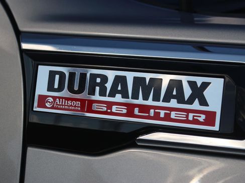 New 2026 GMC Sierra 2500 Denali w/ Denali Reserve Package image 10