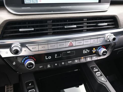 Used 2022 Kia Telluride SX w/ SX Prestige Package image 29