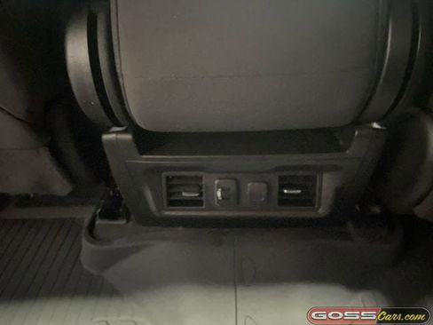 Used 2021 Chevrolet Silverado 1500 LT AWD/4WD image 20