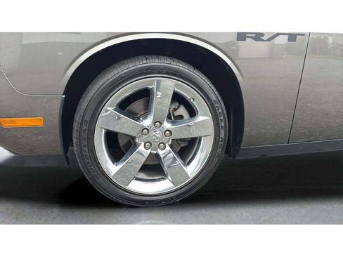 Used 2009 Dodge Challenger R/T image 23
