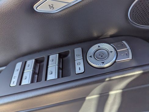 Used 2023 Genesis G80 2.5T image 28