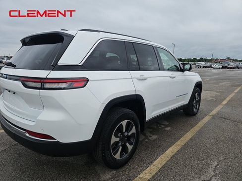 Used 2022 Jeep Grand Cherokee Limited 4xe AWD/4WD image 6