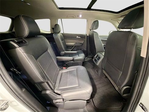 Used 2021 Volkswagen Atlas SEL R-Line image 24