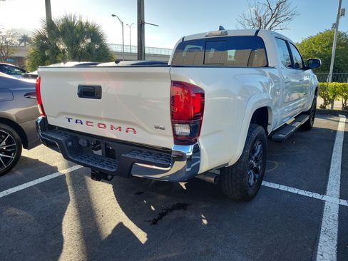 Used 2020 Toyota Tacoma SR5 image 4