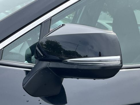 Used 2024 Toyota RAV4 XLE FWD image 28