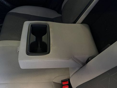 Used 2020 Toyota RAV4 XLE FWD image 24