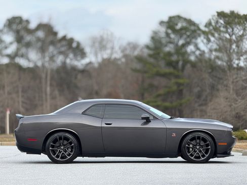 Used 2020 Dodge Challenger R/T Scat Pack w/ Plus Package image 11