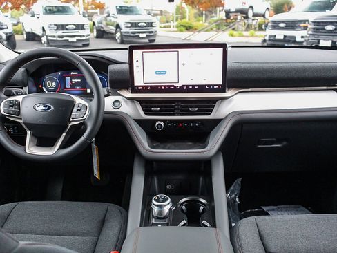 New 2026 Ford Explorer Active image 11