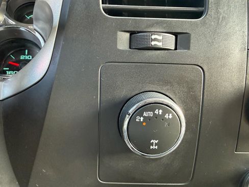 Used 2013 Chevrolet Silverado 1500 LT image 18