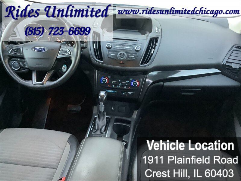 Used 2017 Ford Escape SE w/ SE Sport Appearance Package FWD image 34