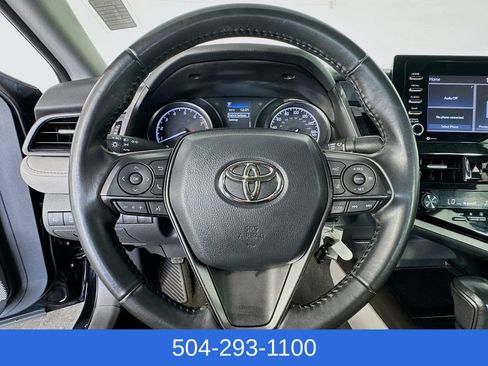 Used 2023 Toyota Camry SE FWD image 13