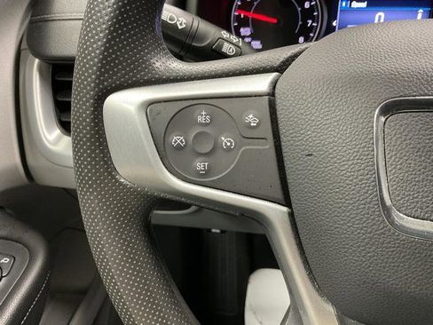 Used 2022 GMC Terrain SLE image 17